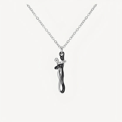 Eternal Hug Necklace - MAURÉ