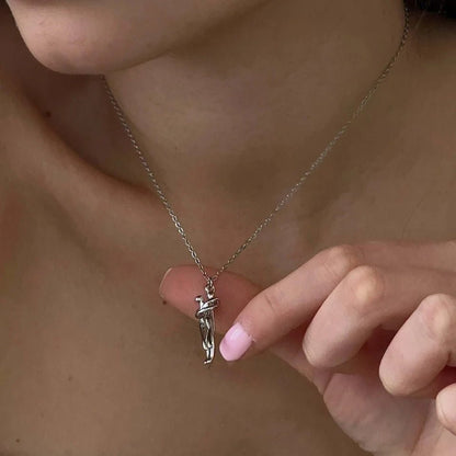 Eternal Hug Necklace - MAURÉ